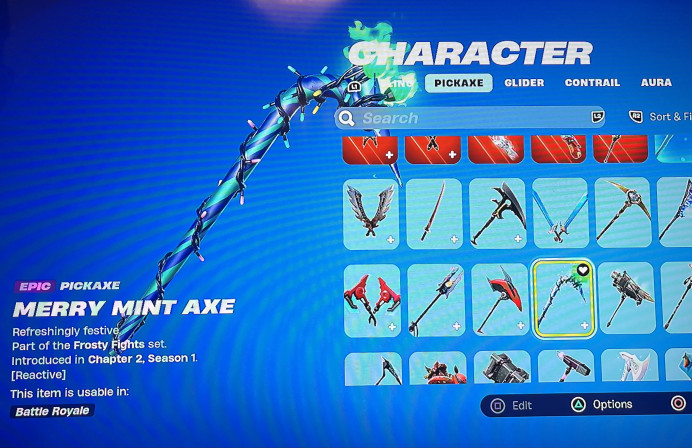 Fortnite account with 110 skins, merry minty axe, battle pass from ch1 s6 to ch2 s5, 870 vbuck and 7 limited starterpacks.