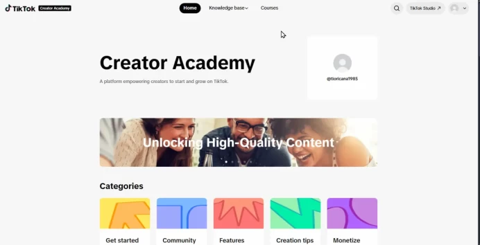 Italy | Account | TikTok 11.900 Followers | Live Studio + live Phone |! Activated !| | Full Mail Access | Creator Rewards Program | 