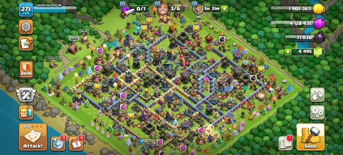 [Code 8207] Th18 XP 271 / BH Max + Good Defense / War Arena Scenery / Very Cheap