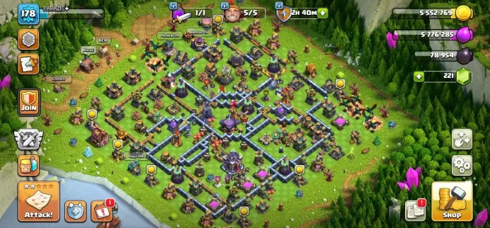 TH 15 TH 14 Full Max, 9 Equipment Epic, Defense Max, Wall Max, Hero High Level, 7 Hero Skin, 112 League medal, Magic Items, Lifetime Warranty