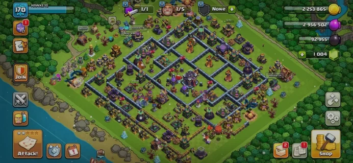 TH 15 Max, 5 Equipment Epic, 1300 League Medal, Defense Max, Hero High Level, Wall High Level, Magic Items