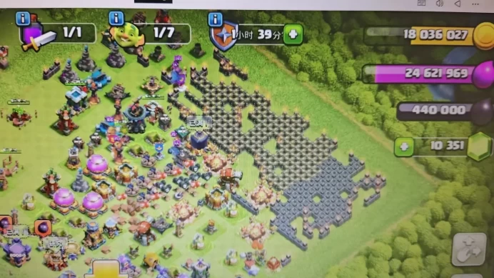 X[CC6] TH18, BH 9-10, 6 Builders, 10k -13k Gems, Army camp capacity 300+, Combined Hero levels 210+，Epic equipment 4-8 (include Electric Boots)