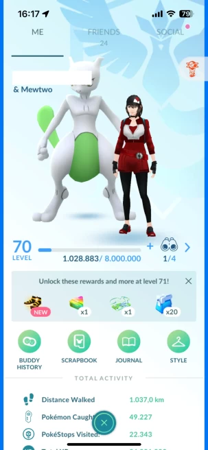 Level 70, 3 Legend IV100, 288 Shiny, 536 Legend, 414 IV 100, 29 Shiny Legend, 42 Shadow Legend