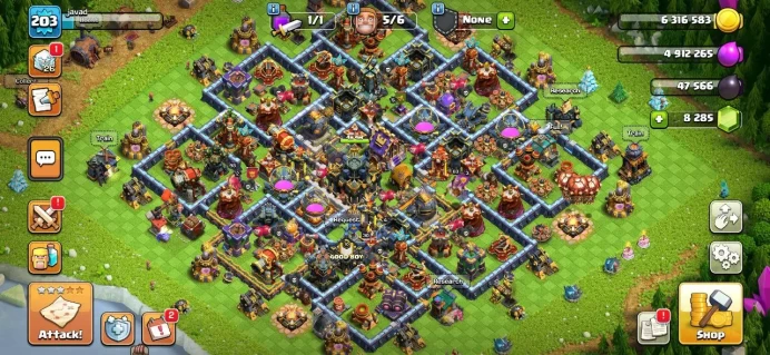 TH 17 Max, 8000 Gem, 3 Equipment Epic, Free Change Name, 1640 League Medal, Defense Max
