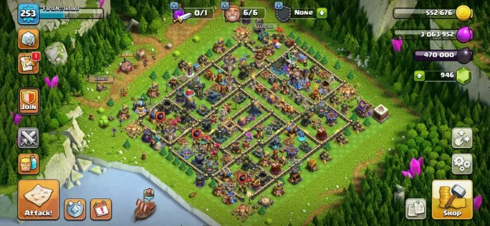 TH 18 Almost Max, 10 Equipment Epic 4 Lv 27, Defense Max, Hero Max, 200 League Medal, Magic Items