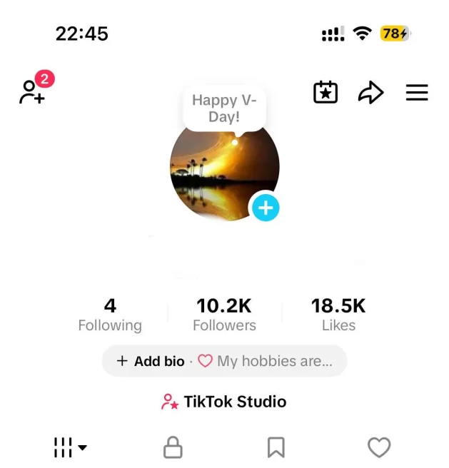 FR France| Account 10K Real Followers /Creator Rewards Program Active/18.5K Real Likes/ Email Include