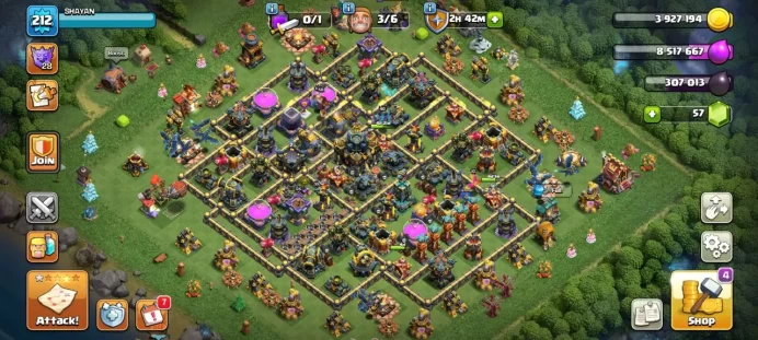 TH 17 Full Max, 3 Equipment Epic 2 Lv 27, Defense Full Max, Wall Full Max, 9 Hero Skin, Troops Max