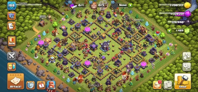 TH 15 Almost Max, 8 Equipment Epic, Defense Max, Wall Max, Hero High Level, 8 Hero Skin, Magic Items