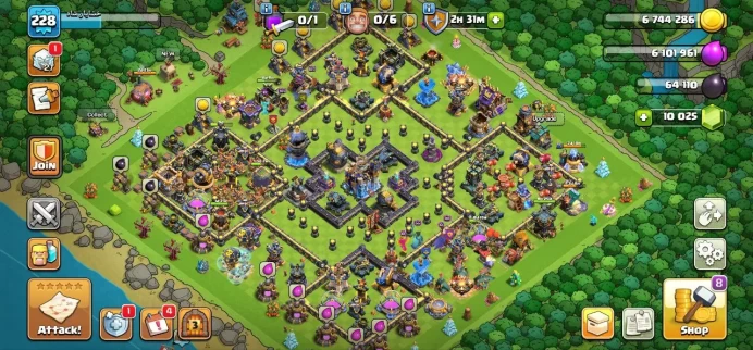 TH 18 Almost Max, { 11 Equipment Epic 5 Lv 27 }, 10,000 Gem, 11 Hero Skin, Hero Max, Defense Max, Wall Max