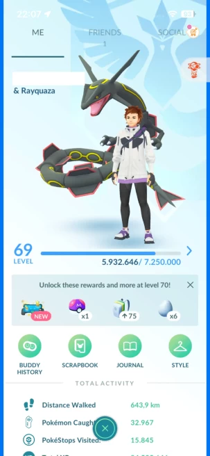 Level 69, 1 Legendary IV100, 92 Shiny, 92 Legendary, 13 IV 100, 7 Shiny Legendary, 27 Shadow Legendary