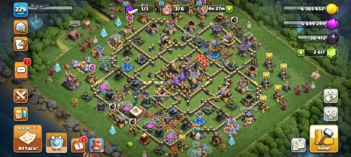 TH 17 Full Max, 14 Equipment Epic, Hero Max, Wall Max, Defense max  , have 2617 geem ,Warranty Lifetime