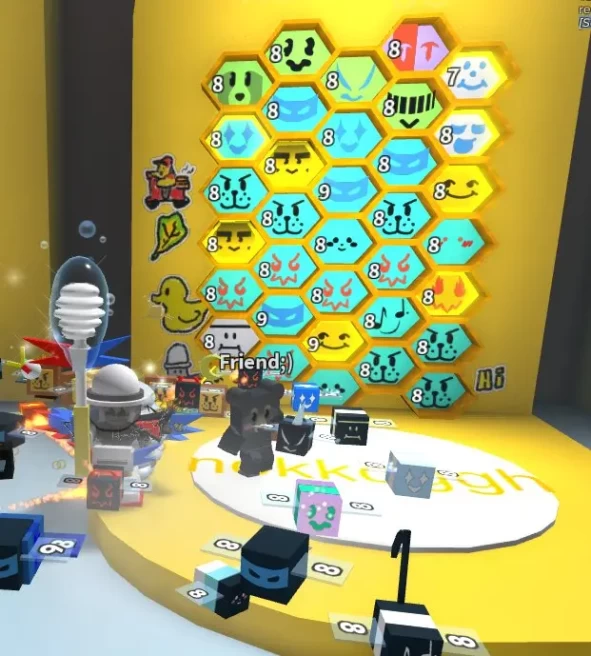 ROBLOX1644//ACCOUNT WITH 35 BEES/1 MYTHIC BEE/CUB/BEAR BEE