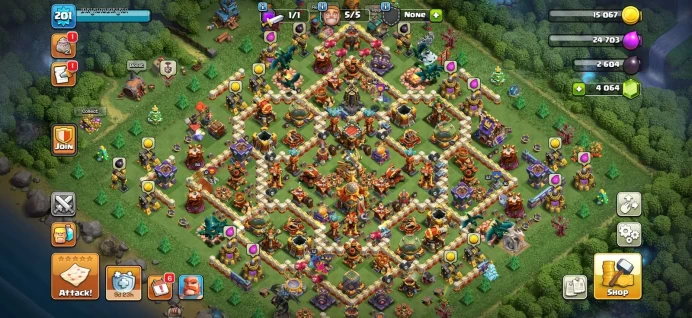 Town hall 16 Xp 201, 6 equipment epic, 4000 gems, C6285