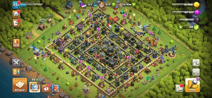 Town hall 17 semi max Xp 233, good troops & defense, 11 pet max, C6296
