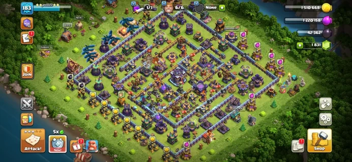 Town hall 15 Xp 183, semi max ,high level Hero, C6305