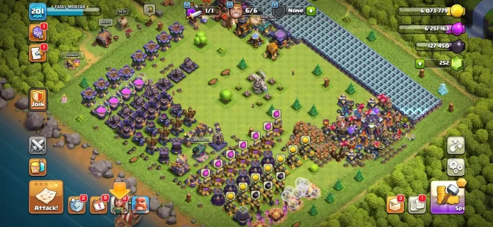 Town hall 15 almost max Xp 201, 11 equipment epic, 15 Hero skin, C6308