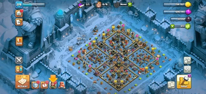 Town hall 17 Xp 219 7 equipment epic, 1768 medals cwl, C6338