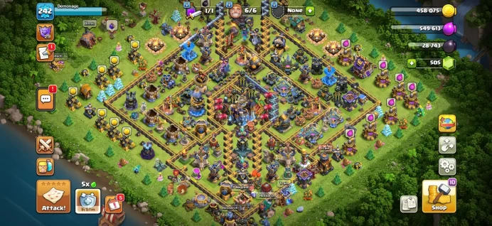 Town hall 18 Xp 242, 8 equipment epic, 590 medals cwl, C6356