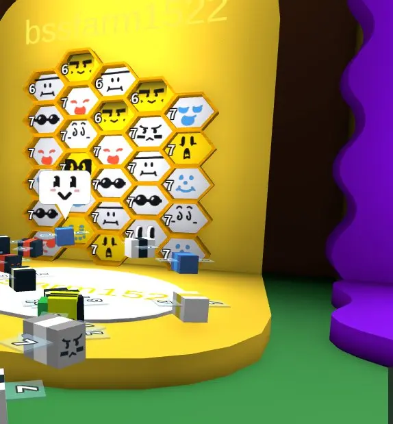 ROBLOX6962 // ACCOUNT WITH 28 BEES / /7 HIVE / /Full Access